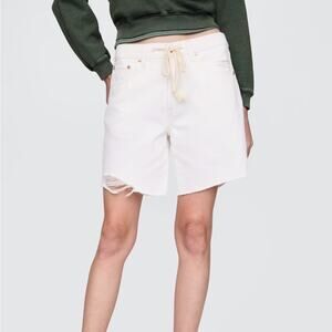 GAP NWOT White Distressed Tie Belt Bermuda Shorts Size 29